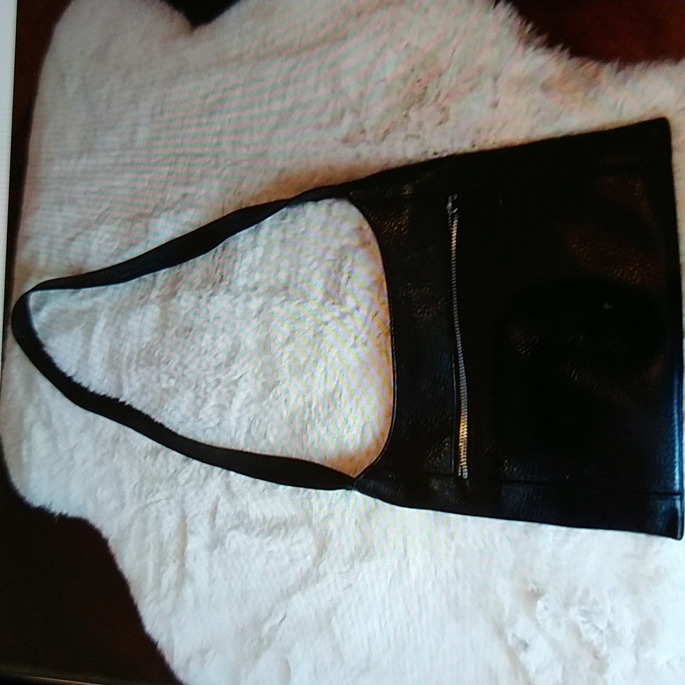 $$❤️❤️☘️The sak black shoulder bag